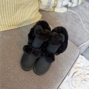 Black Fur-Lined Boots